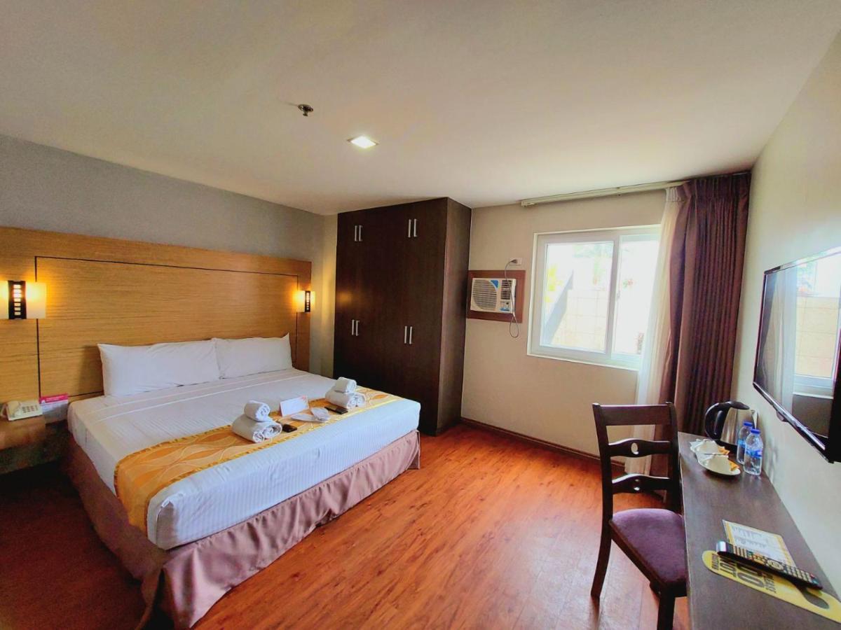 Tagaytay Hotel Sixb Тагайтай Экстерьер фото